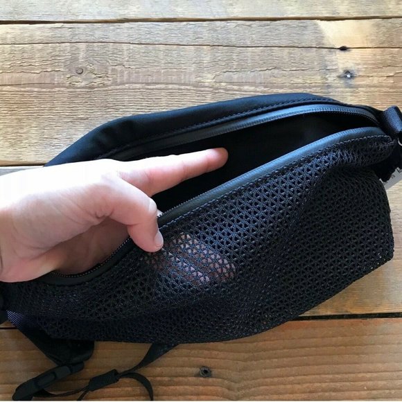 NWT Lululemon All Hours Belt Cross Body Bag - Picture 4 of 15
